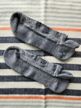 Load image into Gallery viewer, Balega Hidden Comfort Charcoal