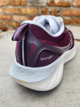Load image into Gallery viewer, Saucony W Triumph 22