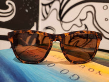Load image into Gallery viewer, Goodr Sunglasses Original- Bosley&#39;s Basset Hound Dreams
