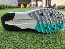 Load image into Gallery viewer, New Balance W Fuel Cell XC7