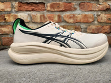 Load image into Gallery viewer, Asics M Gel Nimbus 28