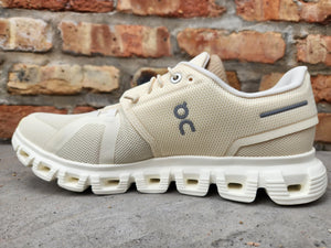 On W Cloud 6
