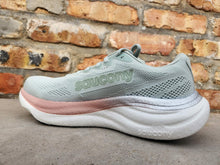 Load image into Gallery viewer, Saucony W Ride 19