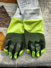 Load image into Gallery viewer, Craft Running Lumen Fleece Glove ADV