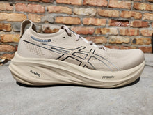 Load image into Gallery viewer, Asics M Gel-Nimbus 26