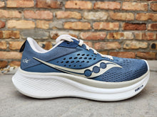 Load image into Gallery viewer, Saucony W Ride 17