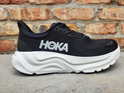 Hoka W Arahi 8