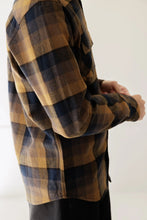 Load image into Gallery viewer, Kavu Buffaroni M Plaid Shirt