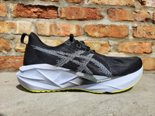Load image into Gallery viewer, Asics M Novablast 5