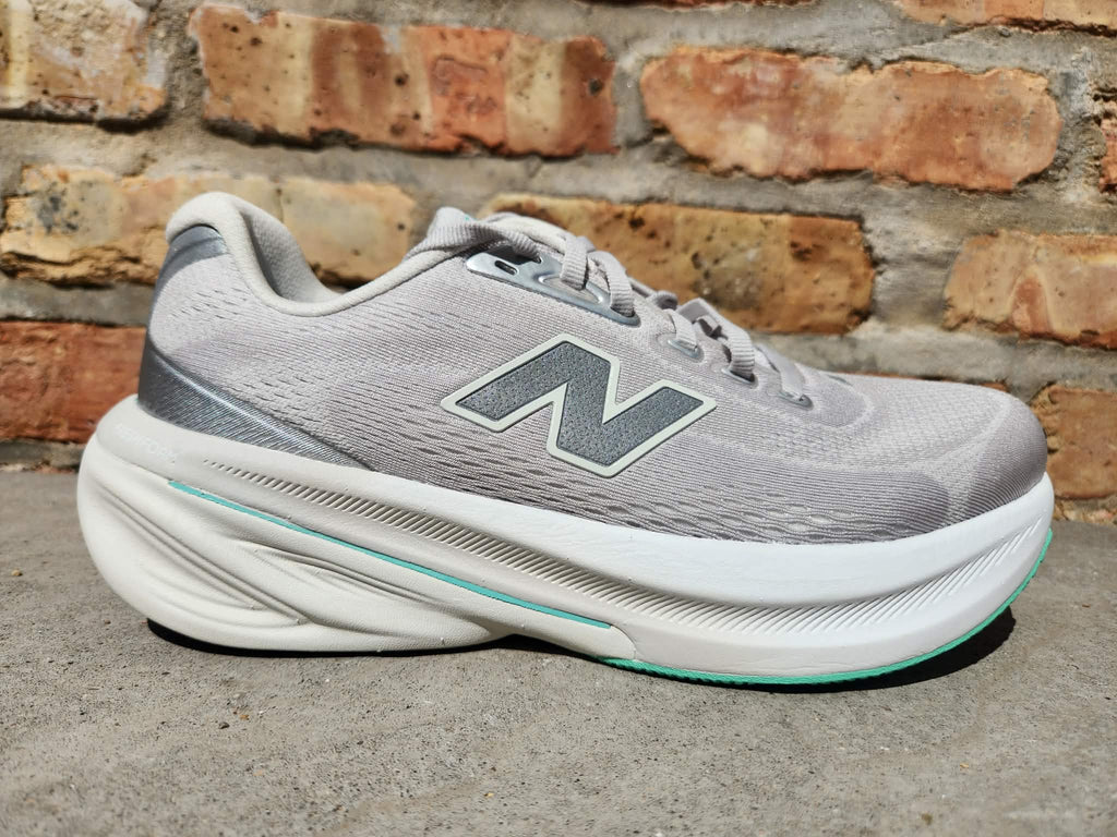 New Balance W 860 v15