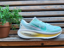 Load image into Gallery viewer, Nike W Vomero 18