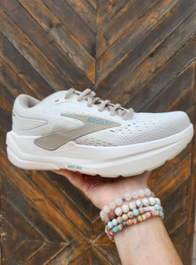 Brooks W Ghost MAx 3