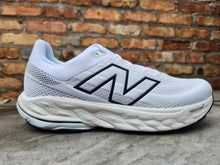 Load image into Gallery viewer, New Balance M 860 v14