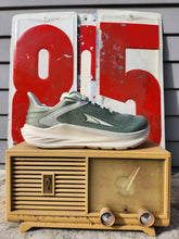 Load image into Gallery viewer, Altra W Torin 8