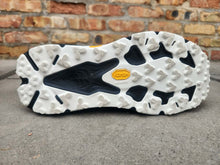 Load image into Gallery viewer, Hoka M Speedgoat 7